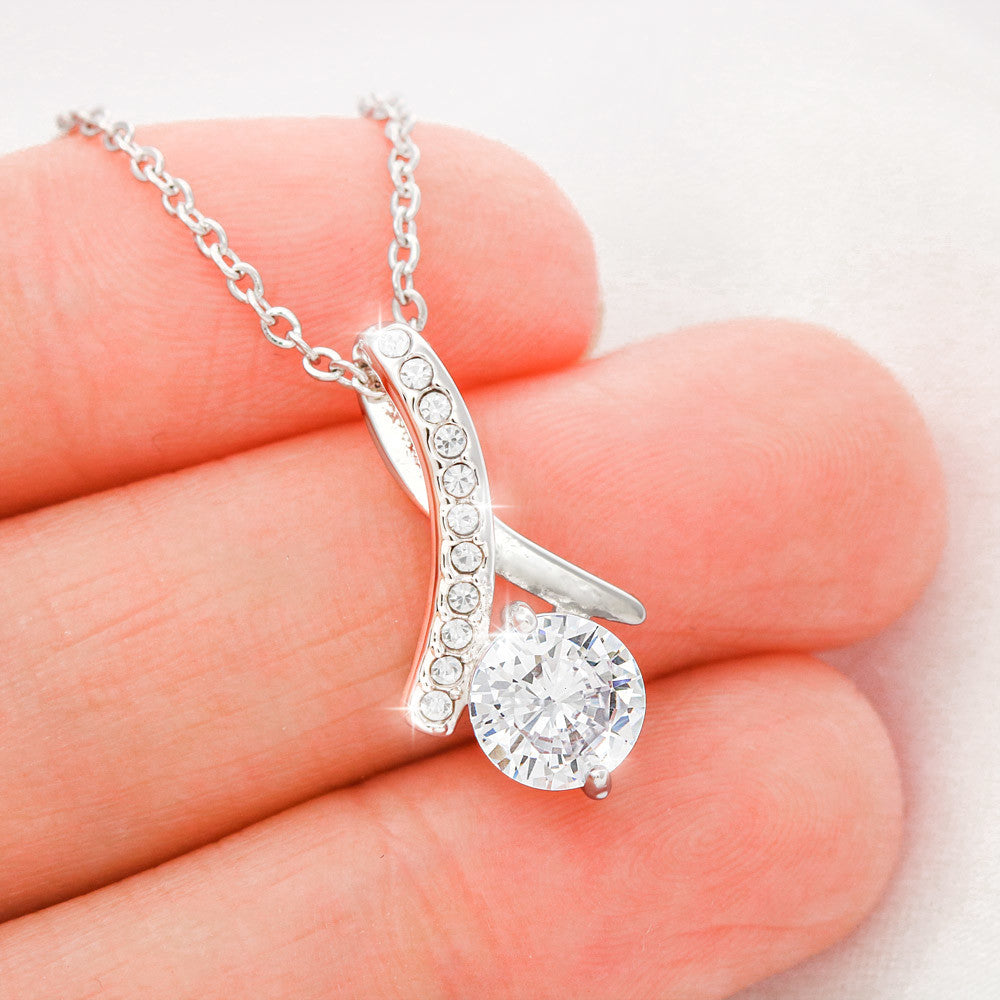 To My Soulmate Sparkling Love Knot Necklace – Romantic Gift for Wife or Girlfriend